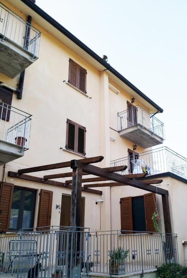 诺西拉·乌姆布拉Residenza Il Conte公寓 外观 照片